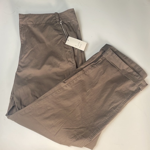 NWT Womens High-Rise Straight Leg Pants in Brown - A New Day - Picture 1 of 15